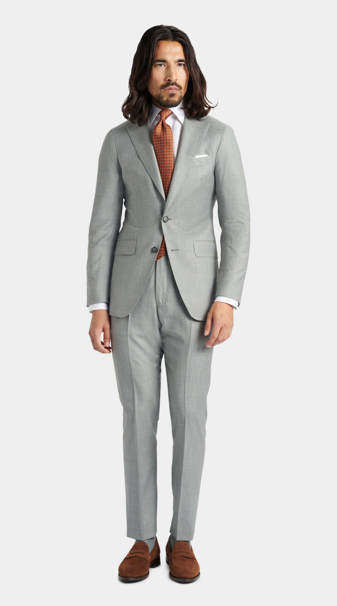 Light gray suit / lysegråt jakkesæt / hellgrauer Anzug / lysegrå dress