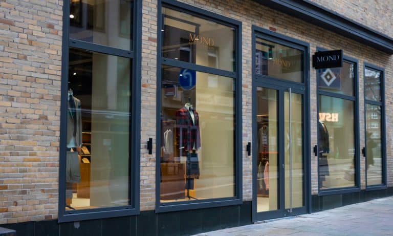 Hamburg store - mond's tailoring store in hamburg, seen from outside
