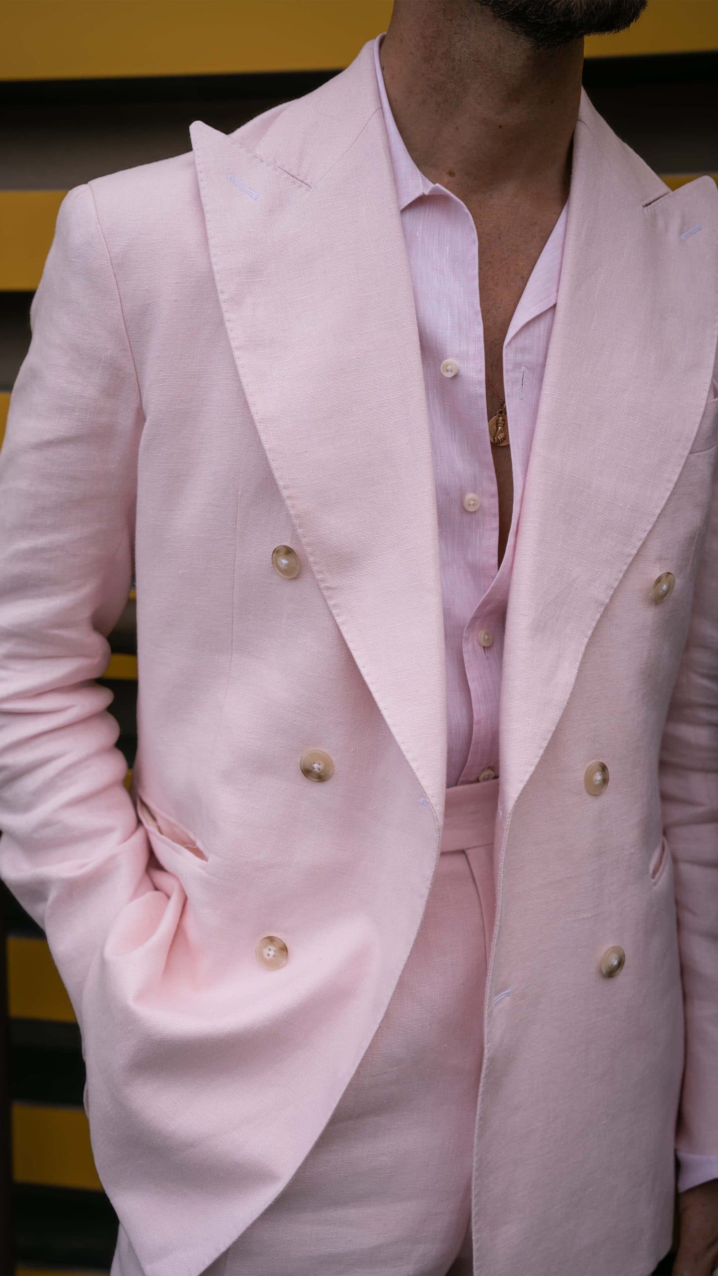 Carlos domord at pitti uomo wearing a tonal pale pink outfit, pale pink suit and shirt by mond of copenhagen. 14