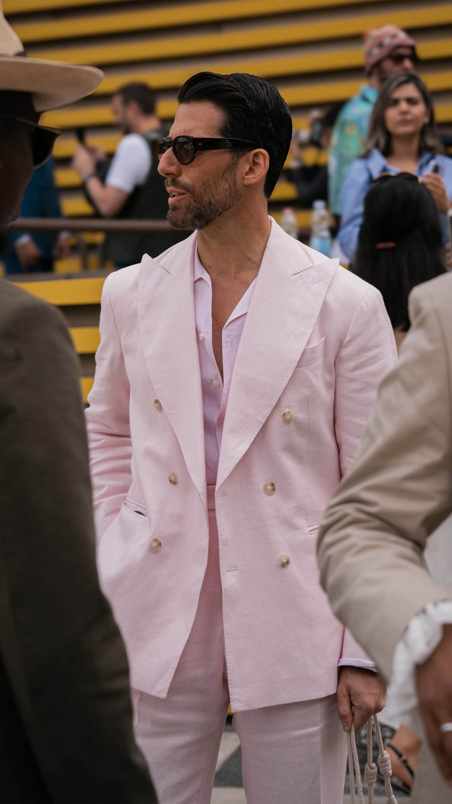 Carlos domord at pitti uomo wearing a tonal pale pink outfit pale pink suit and shirt by mond of copenhagen. 15 scaled - - mond