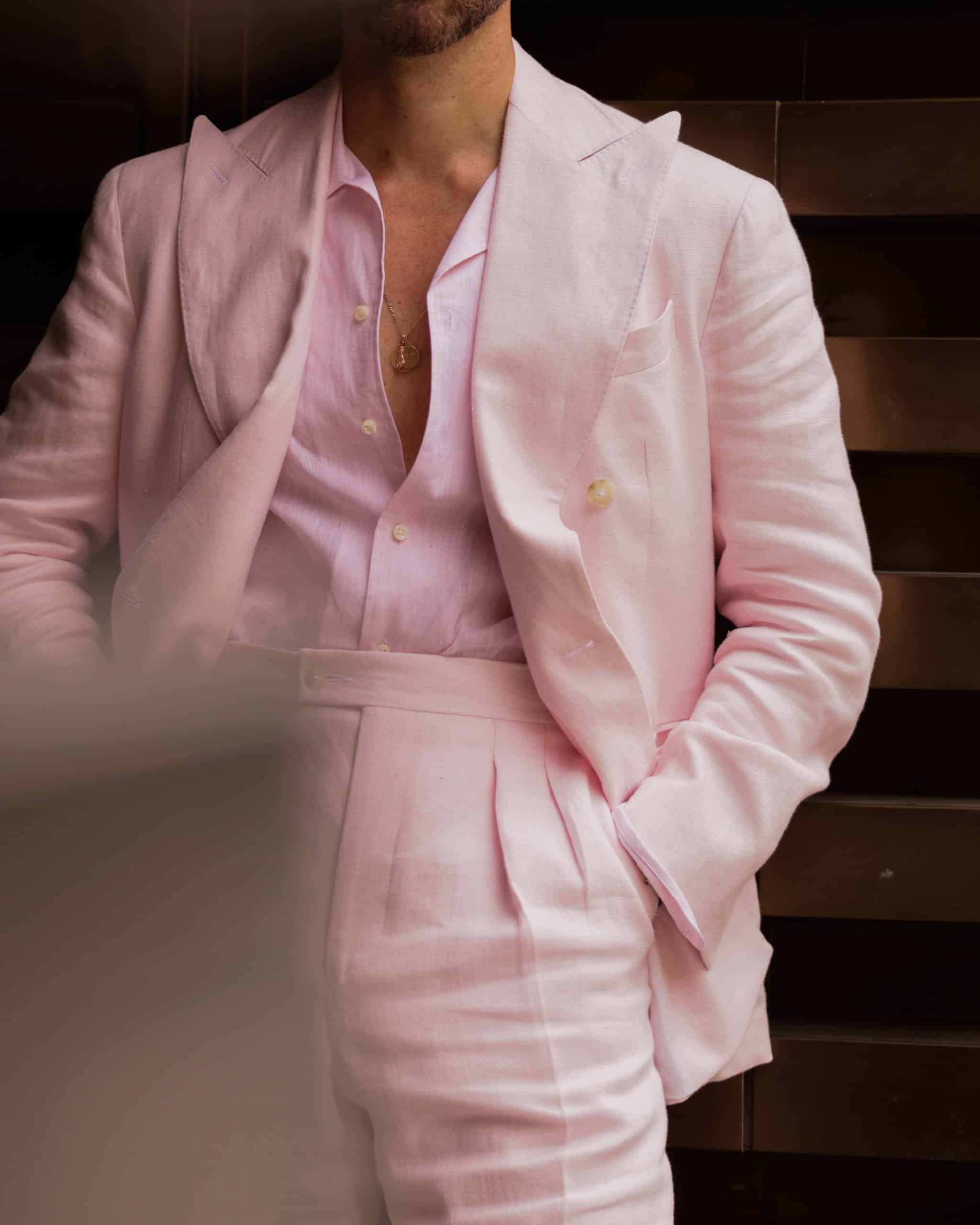 Carlos domord at pitti uomo wearing a tonal pale pink outfit, pale pink suit and shirt by mond of copenhagen. 4