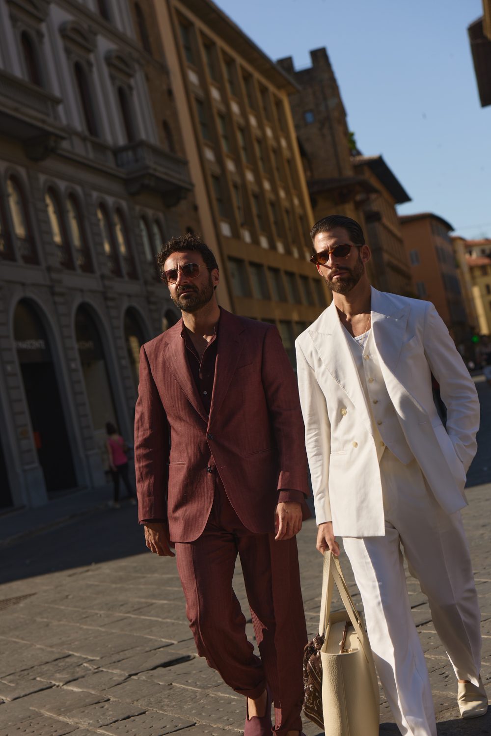 Carlos domord at pitti uomo, wearing off-white silk, wool and linen suit by mond