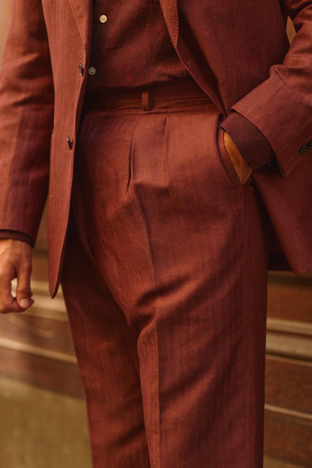 Giorgio Giangiulio At Pitti Uomo 110 Wearing A Burgundy Herringbone Suit Custom Made By Mond 3 Giorgio giangiulio at pitti uomo 110 wearing a burgundy herringbone suit custom made by mond 3