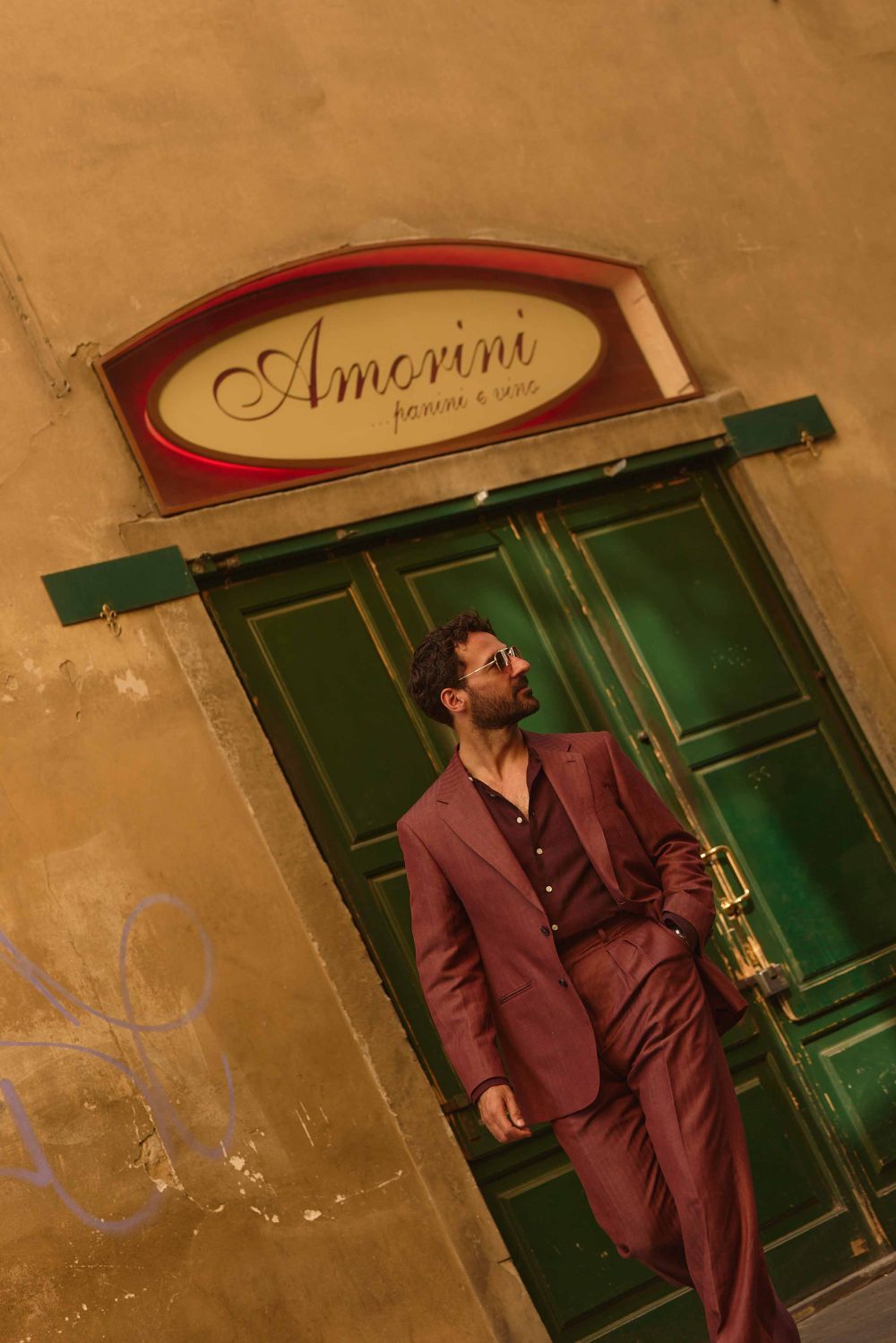 Giorgio giangiulio at pitti uomo 110 wearing a burgundy herringbone suit custom made by mond 5