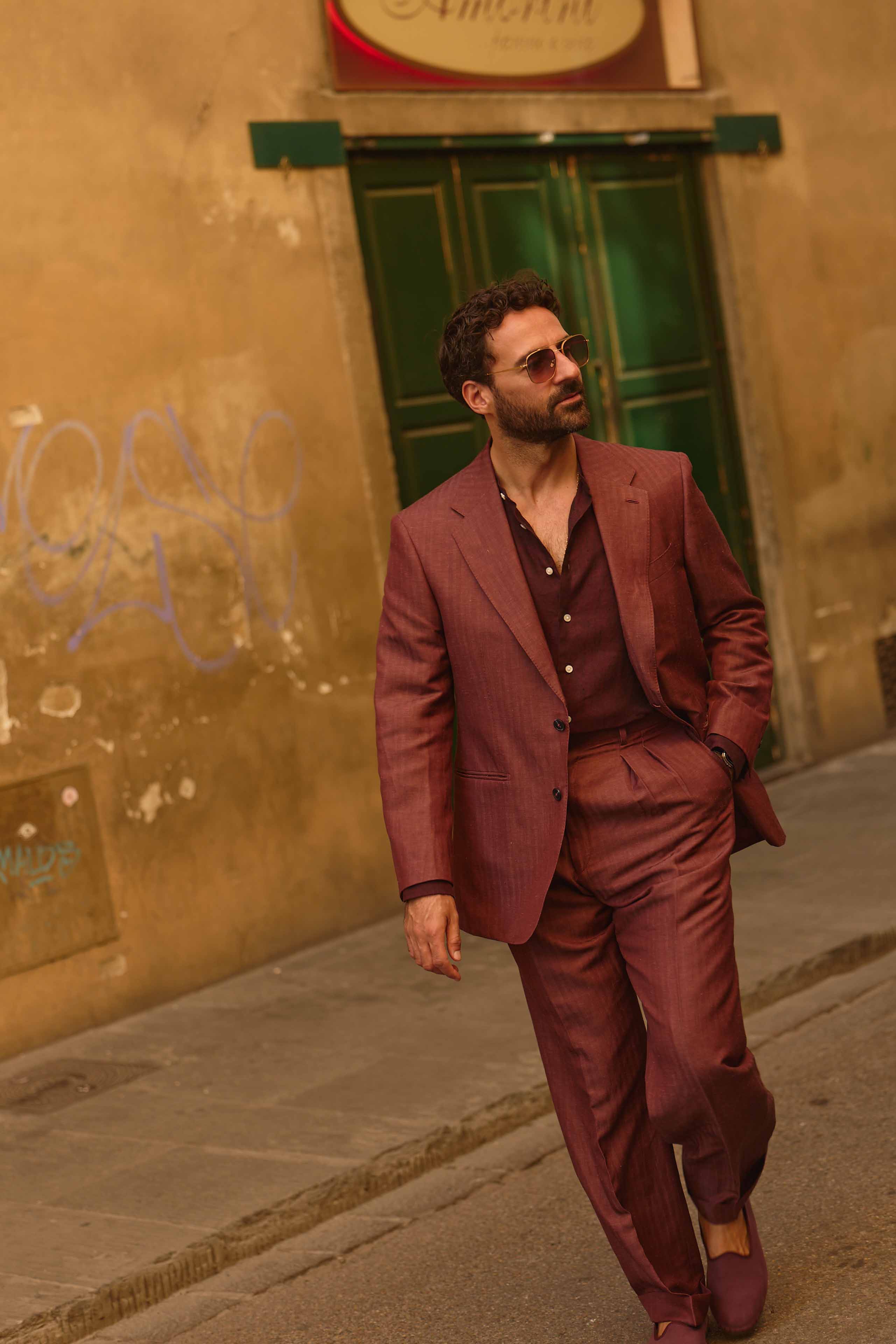 Giorgio Giangiulio At Pitti Uomo 110 Wearing A Burgundy Herringbone Suit Custom Made By Mond 6 Giorgio giangiulio at pitti uomo 110 wearing a burgundy herringbone suit custom made by mond 6