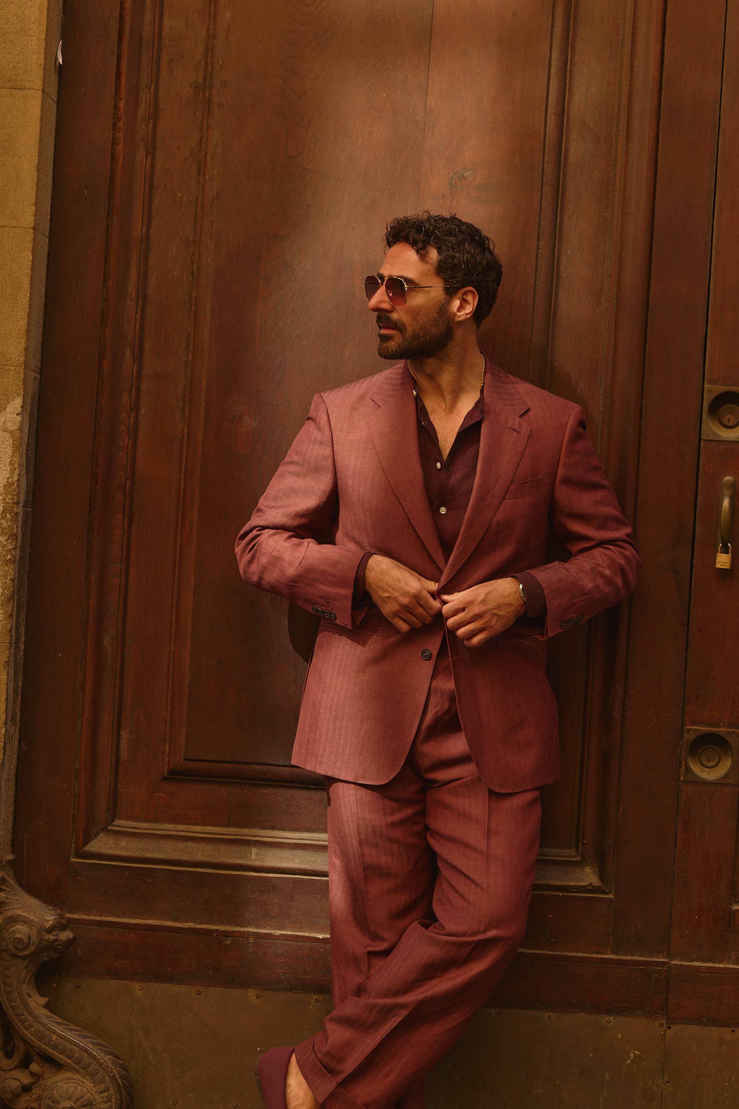 Giorgio Giangiulio At Pitti Uomo 110 Wearing A Burgundy Herringbone Suit Custom Made By Mond 8 Giorgio giangiulio at pitti uomo 110 wearing a burgundy herringbone suit custom made by mond 8