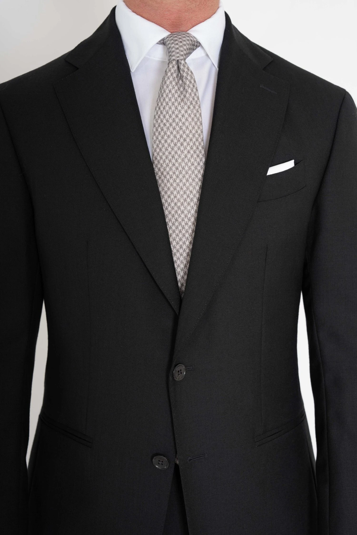 1 Black Twistair suit by mond of copenhagen compressed