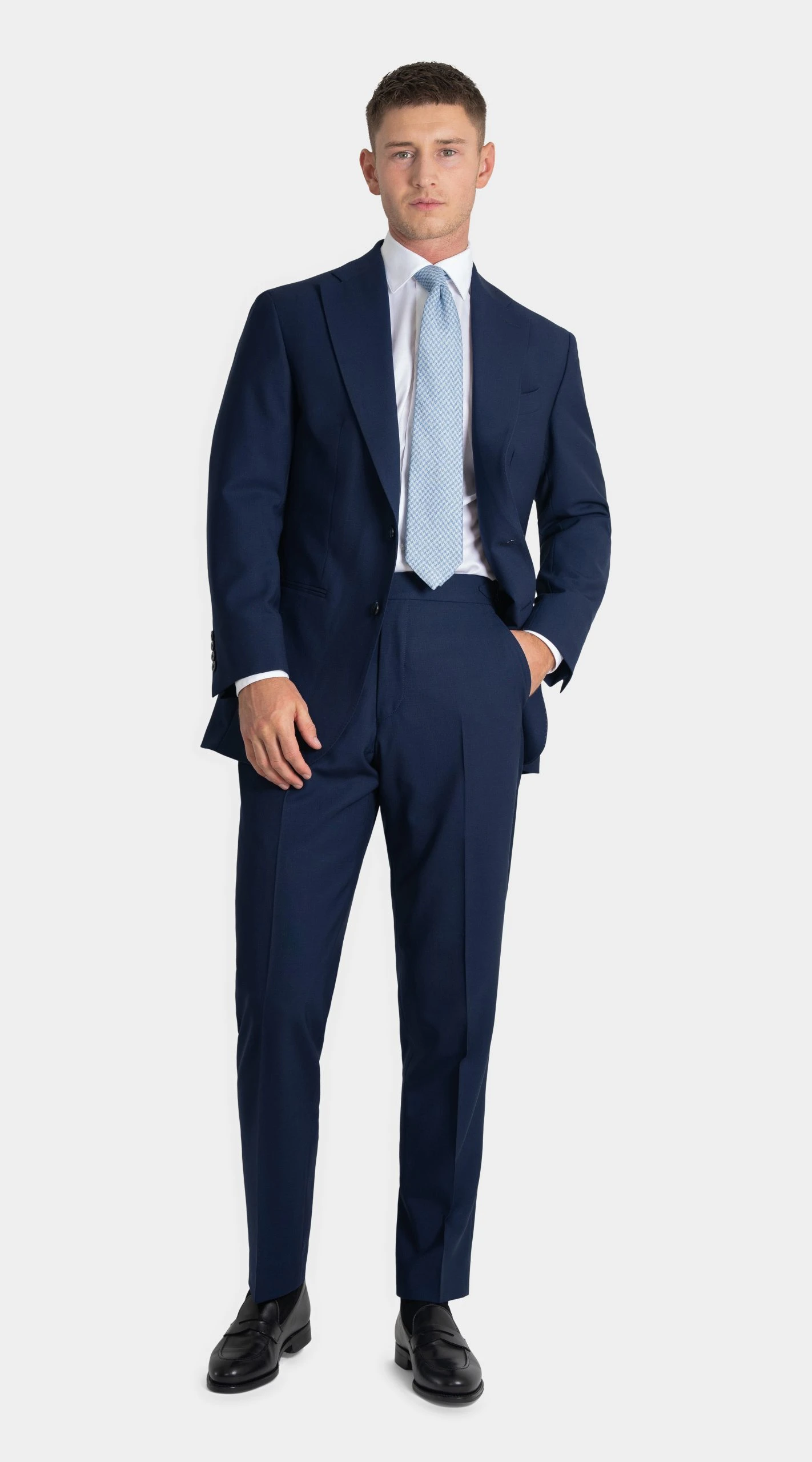 blue suit in twistair, with black shoes